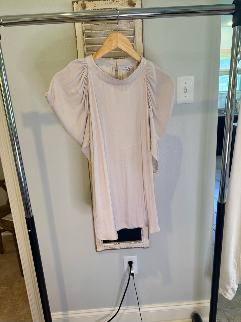 Women's Cream Short Sleeve Draped Top